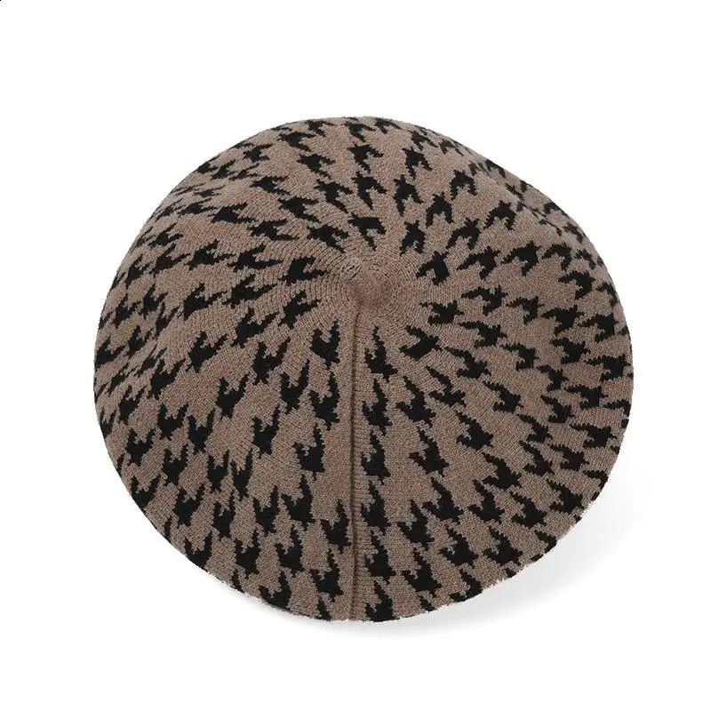Fashion Women Houndstooth Berets Classic Plaid Winter Hats Ladies French Painter Hat Wedding Dress Up Warm Beanies Cap 241226