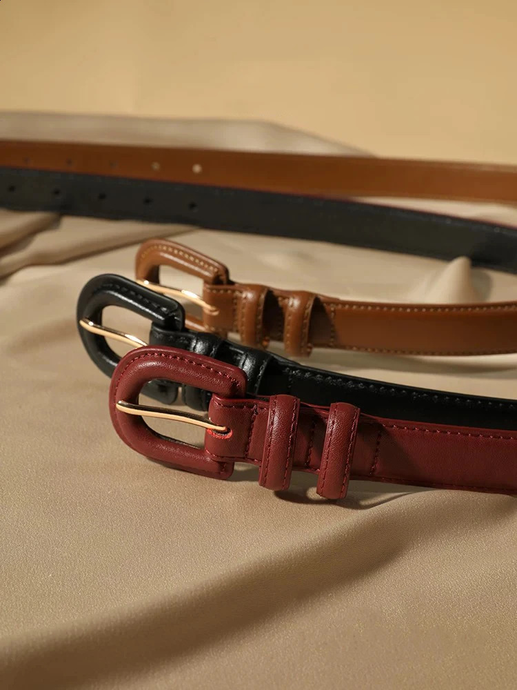 Trendy Womens Leather Belt Versatile Decorative Coat With Dress Sweater Skinny Belts Womens Vintage Buckle Waistband for Jeans 241226