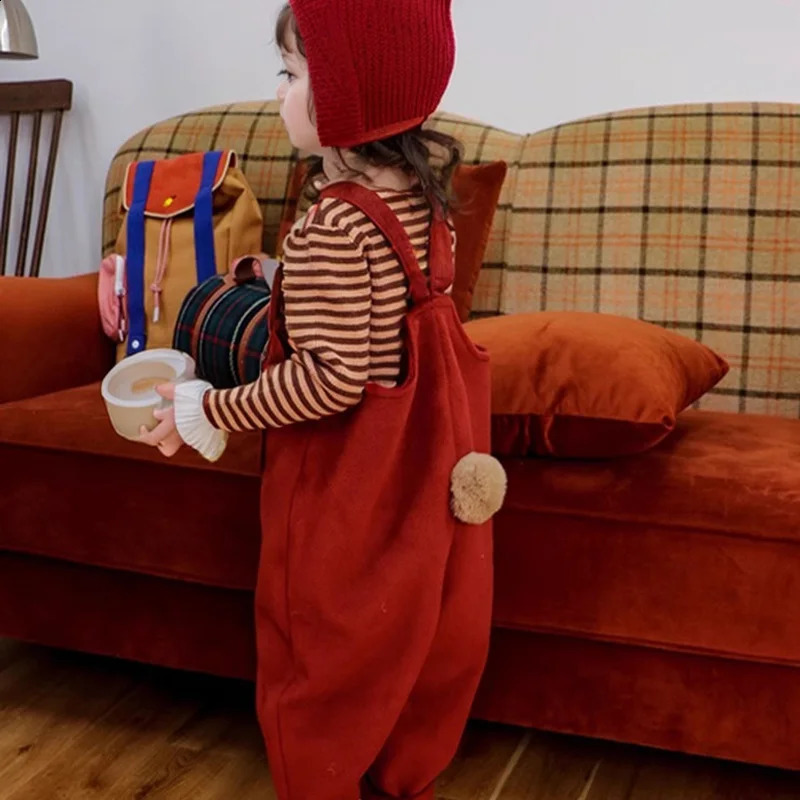 Retro Fashion Kids Over 2025 Spring Cute Rabbit Tail Girl Strap Pants Boys Baby Jumpsuit Years Childrens Clothing 241225