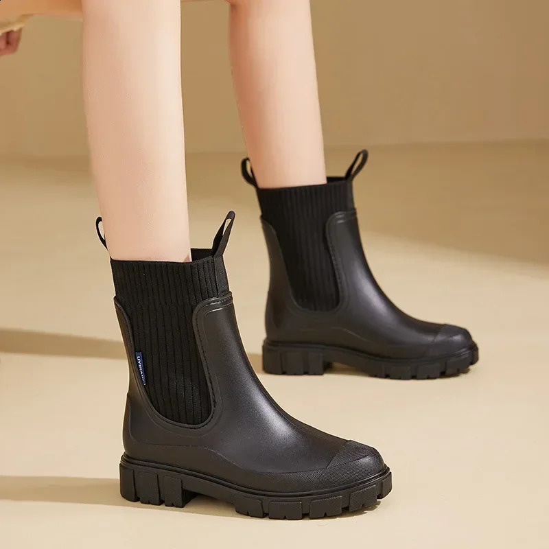 Fashion Rain Boots for Women 2025 Pvc Round Toe Non-slip Wear-resistant Mid-tube Boots Outdoors Women Waterproof Chelsea Boots 241226