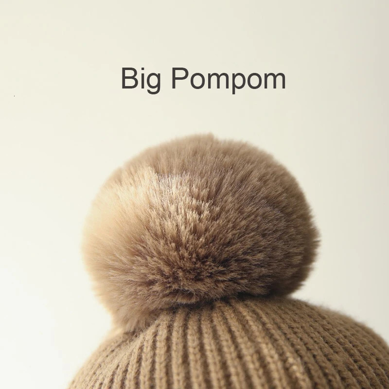 Fur Ball Baby Winter Hat with Earflap Skiing Infant Bonnet Plush Lining Knitted Kids Beanie Children Cap Accessories 26Y 241225
