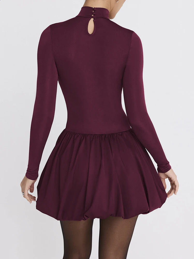 Mozision Turtleneck Long Sleeve Sexy Mini Dress For Women Robe Fashion Burgundy Patchwork High Waist A-line Club Pleated Dress 241224