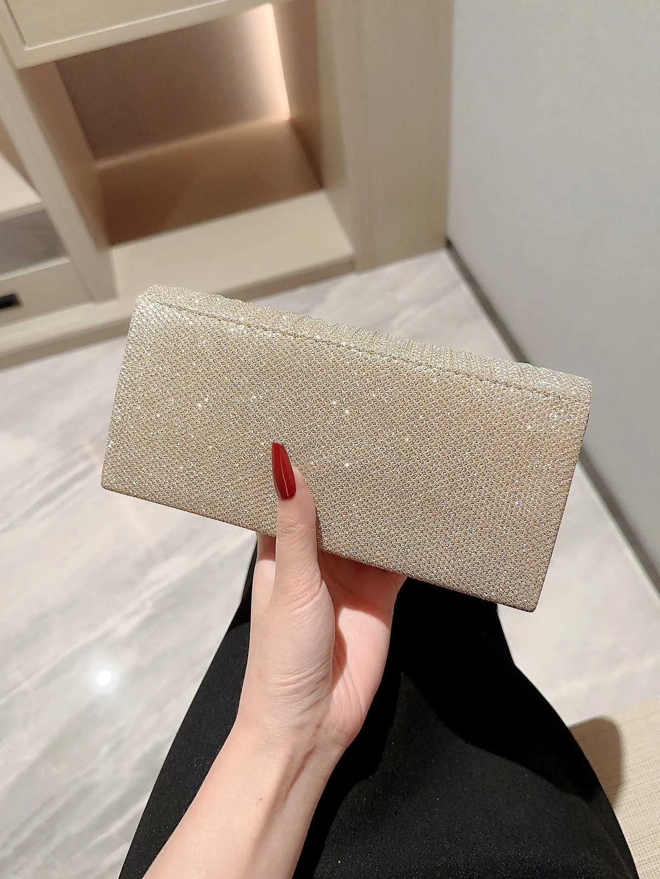 High Quality Senhoras Banquet de Prata Rugas Brilhante Premium Handbag Vestido de Noire Bolsa Senhoras Wedding Womens Bag Key Wallet T241225