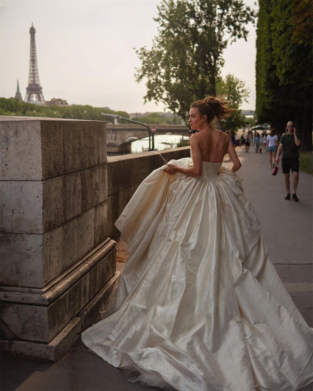 luxury satin lace Ball Gown Wedding Dresses new Bridal Gowns Sheer sweatheart Neck Lace embroidery Sequins Plus Size Robe De Mariee Custom Made plus s