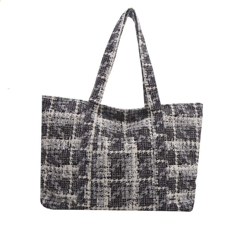 Internet Celebrity Fashion Texture Handbag Spring New Versatile Ins Shoulder Armpit Outdoor Tote Bag Trend
