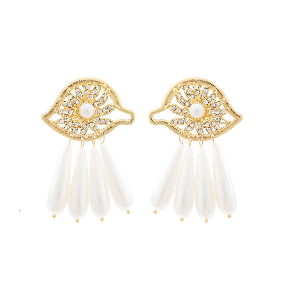 Ladies' dia studded pearl tassel pendant earrings, new niche design earring jewelry