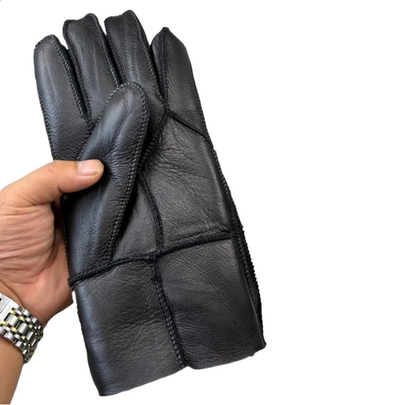 Fur Integrated Gloves for Men Sheepskin Fur Gloves Winter Warm Real Fur Outdoor Windproof Motorcycle Riding Style 241226