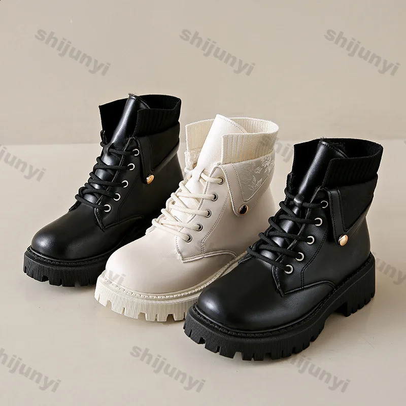 Womens Thick Soled Short Boots Autumn Winter British Style Chunky Heeled Combat Boots Woman Comfort Flat Lace-up Ankle Boot 241226