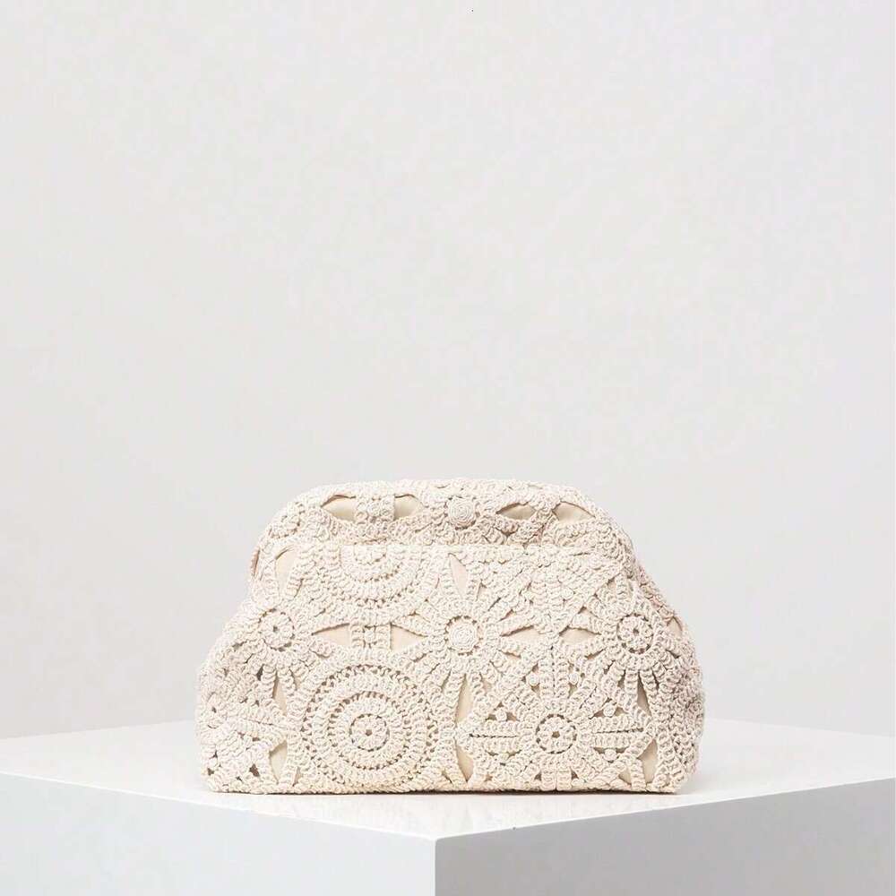 Ladies' Fashion New Knitted Cloud Handheld Bag Cross Border Explosive Product Factory Wholesale Foreign Trade Women's Bags