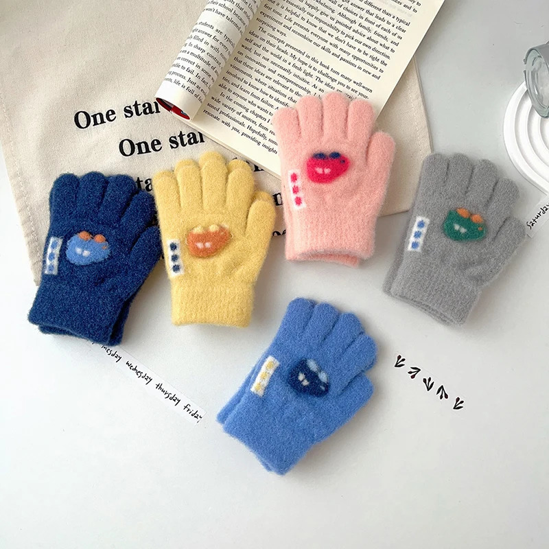 Cartoon Car Baby Gloves Winter Thick Knit Warm Boy Girl Full Finger Mittens Outdoor Windproof Toddler Kids Five 241225