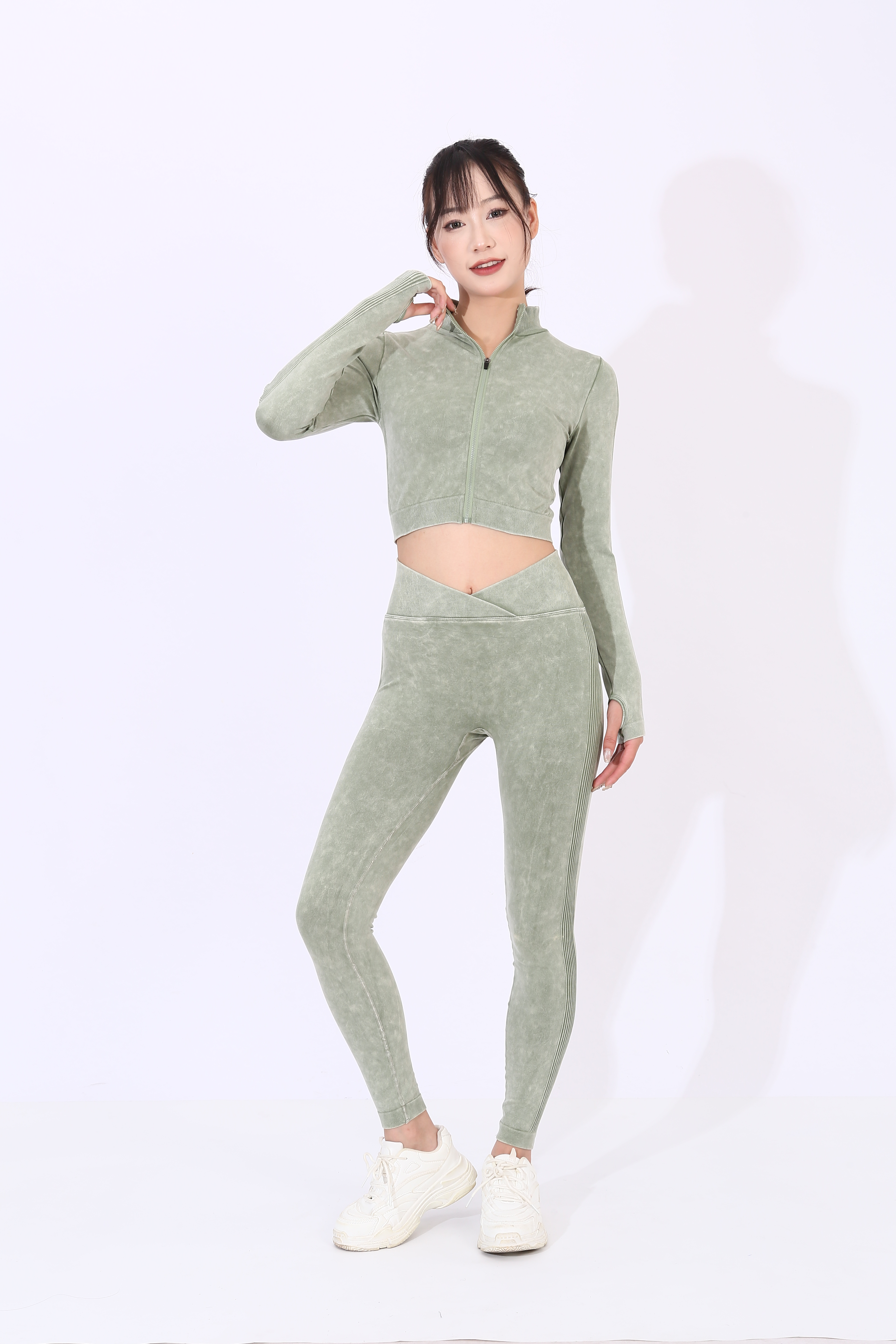 FEMME FINESS Women's Yoga Clothing Exercise Suit Seamless Yoga Clothing Suit Factory Direct Sale