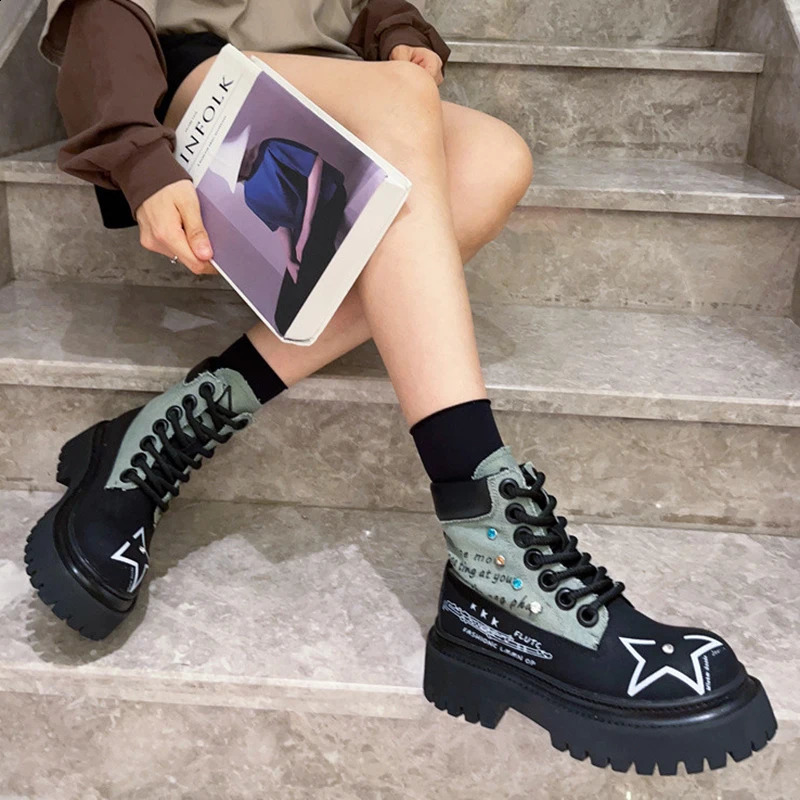 Women Patchwork Boots Lace Up Personalized Vintage Chunky Motorcycle Boots Punk Platform Casual Comfortable Female Boots 241226