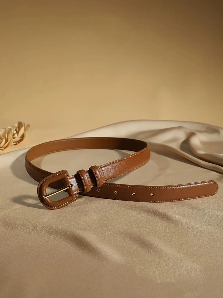 Trendy Womens Leather Belt Versatile Decorative Coat With Dress Sweater Skinny Belts Womens Vintage Buckle Waistband for Jeans 241226