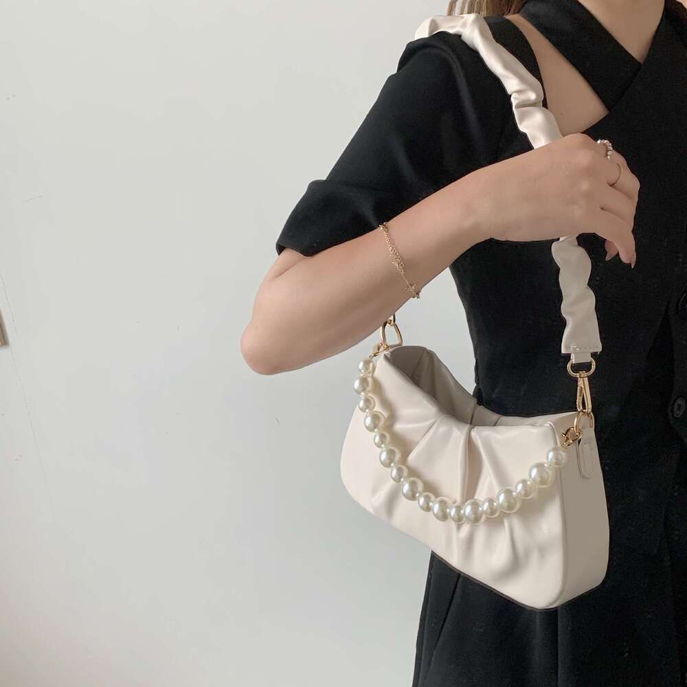 New Soft Leather Women, Niche Cloud Single Shoulder Chain Pleated Bag, High-End Crossbody Armpit Bag For Women