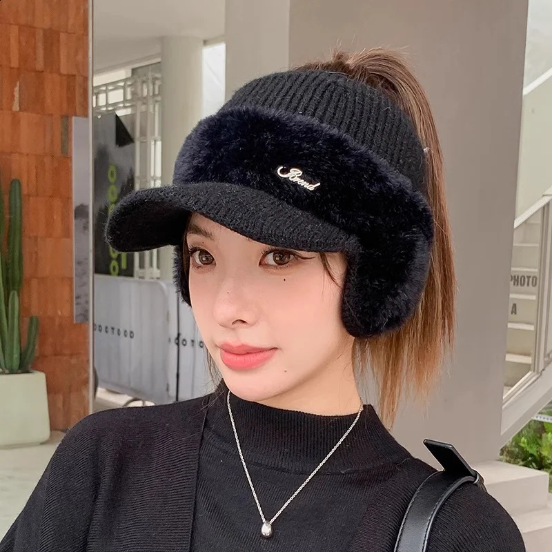 Winter Hat for Women Fashion Winter Warm Ear Wing Knitted Cap Baseball Cap Outdoor Sports Windproof Ponytail Hat Visor 241226