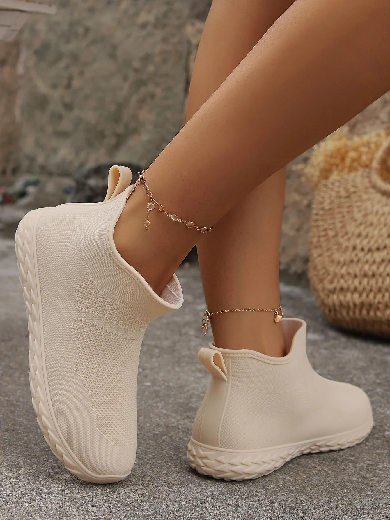 Womens Four Seasons Solid Color PVC Water Shoes Fashion Casual Flat Low Rain Boots Daily Outside To Wear Rain Shoes 241226