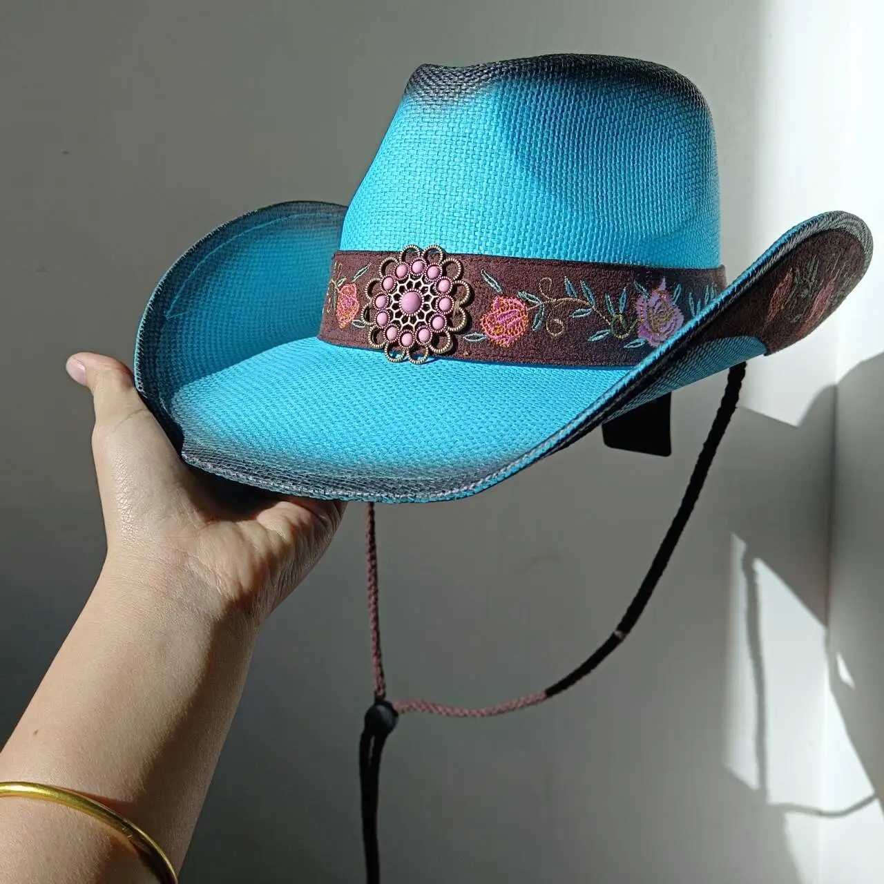 2024 Blue Lake New Western Cowboy Hat Summer Outdoor Travel Beach Sun Hat Mens and Womens Retro Gentleman Cowboy Jazz W241225
