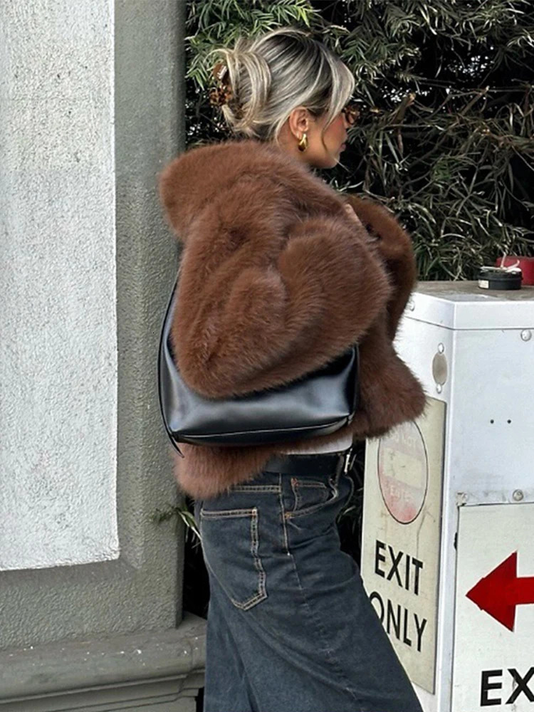 Vintage Brown Fluffy Faux Fur Short Coat Loose Lapel Buckle Jacket 2024 Winter Lady High Street Warm Thick Outwear 241223