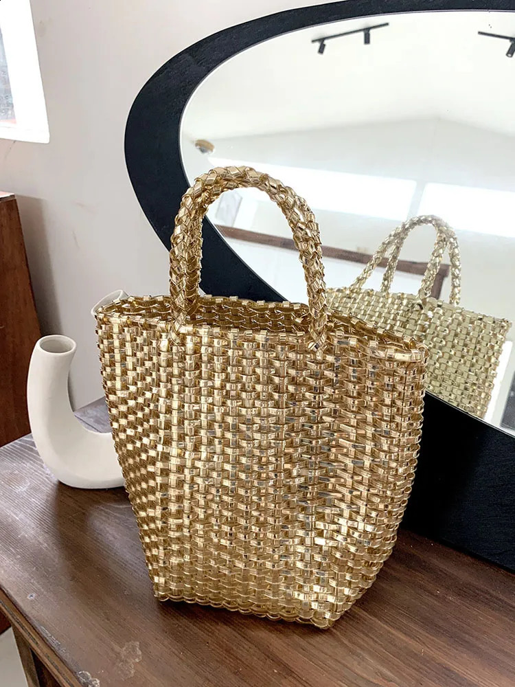 Hylhexyr womens casual handbag vegetable basket woven bag Ins fashion handbag beach bag summer PVC handbag 241223