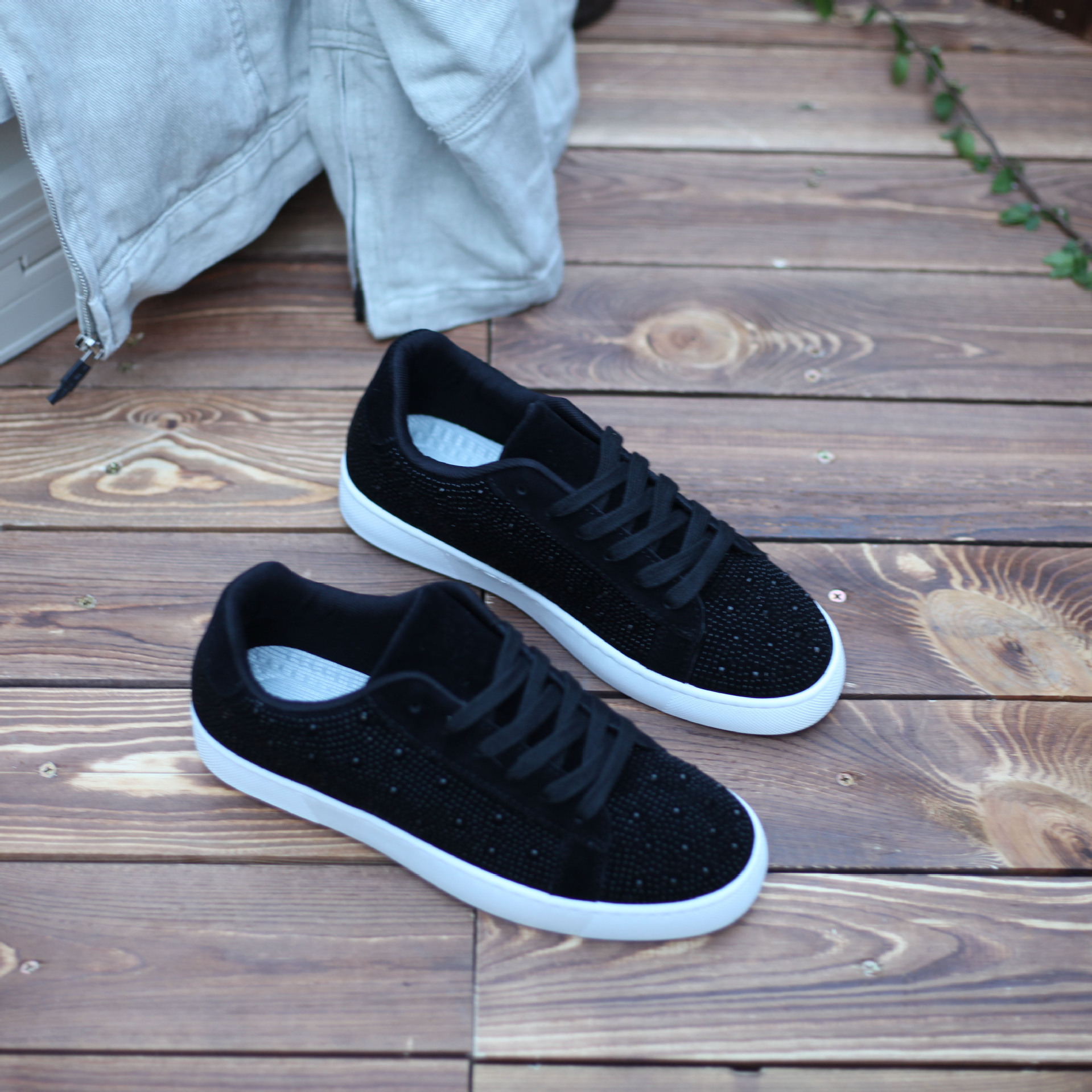 The same fashion shoes red sole rhinester dazzling full diamond men's board shoes spring and summer new board shoes sports casual shoes men