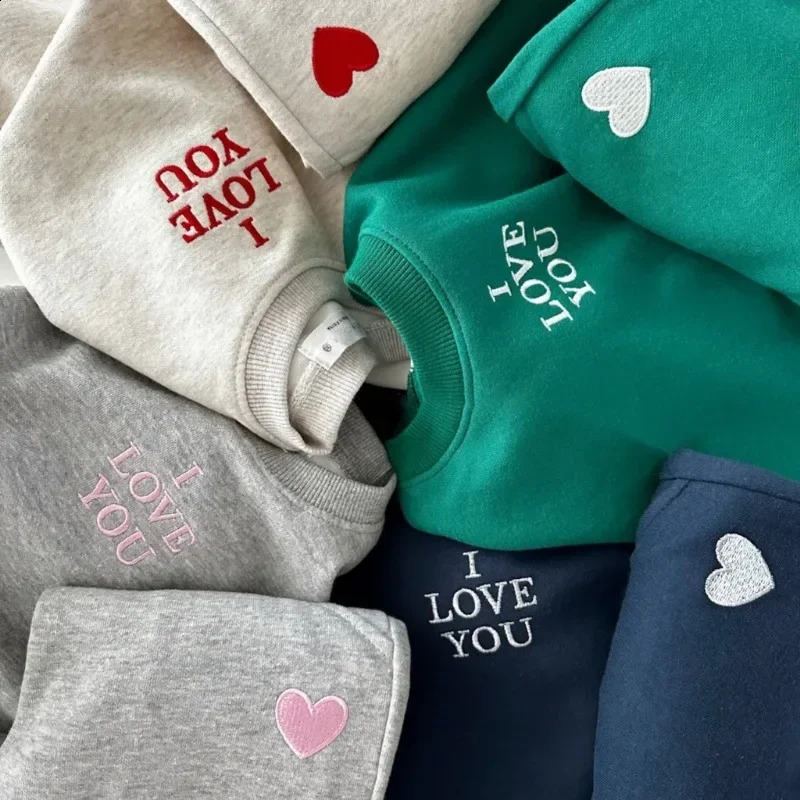 Baby Boys Girls Autumn Set Kids Heart Embroidery Top Sweatshirts Pants Suit 2Pcs Children Spring Tracksuit Clothes Sets 241225