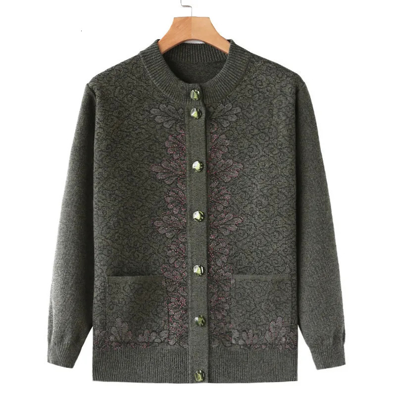 Winter Middle Aged Elderly Womens Clothing Grandma Cardigan Sweater Mother Plus Velvet Warm Knitted Coat Long Sleeve Top 241225