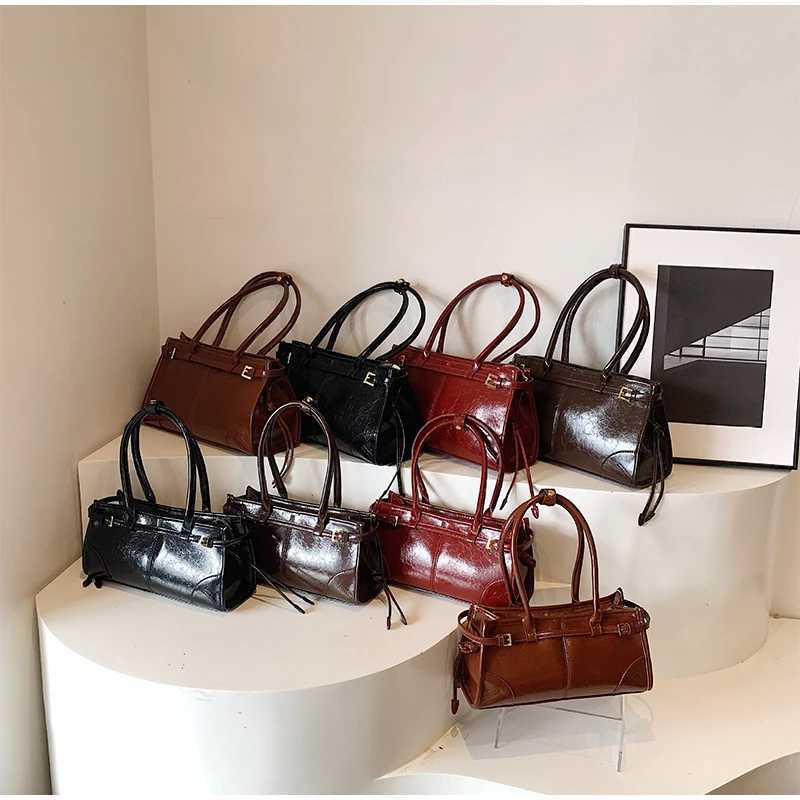 New Fi Y2k Underwear Bag Womens Shoe Bag Handbag Handbag and Wallet High end Burgundy Oil Wax Leather Bag Y241225