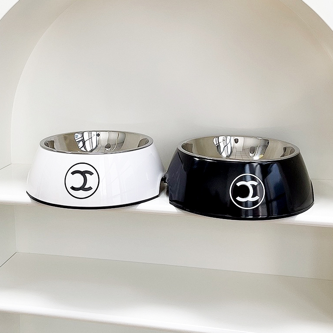 Ins Style Pet Ceramic Bowl, Round French Fighting Dog Bowl, Dog Food Bowl, Cat Bowl, Fashionable, Non-slip And Anti-tip