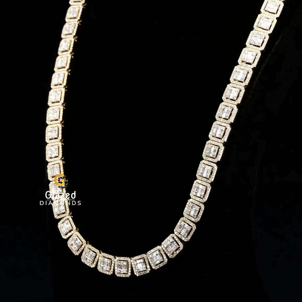 Unique Designer 10Kt Gold Hip Hop K Chain Adorn With Round And Baguette Cut Vvs Clarity Lab Grown Dias For Men