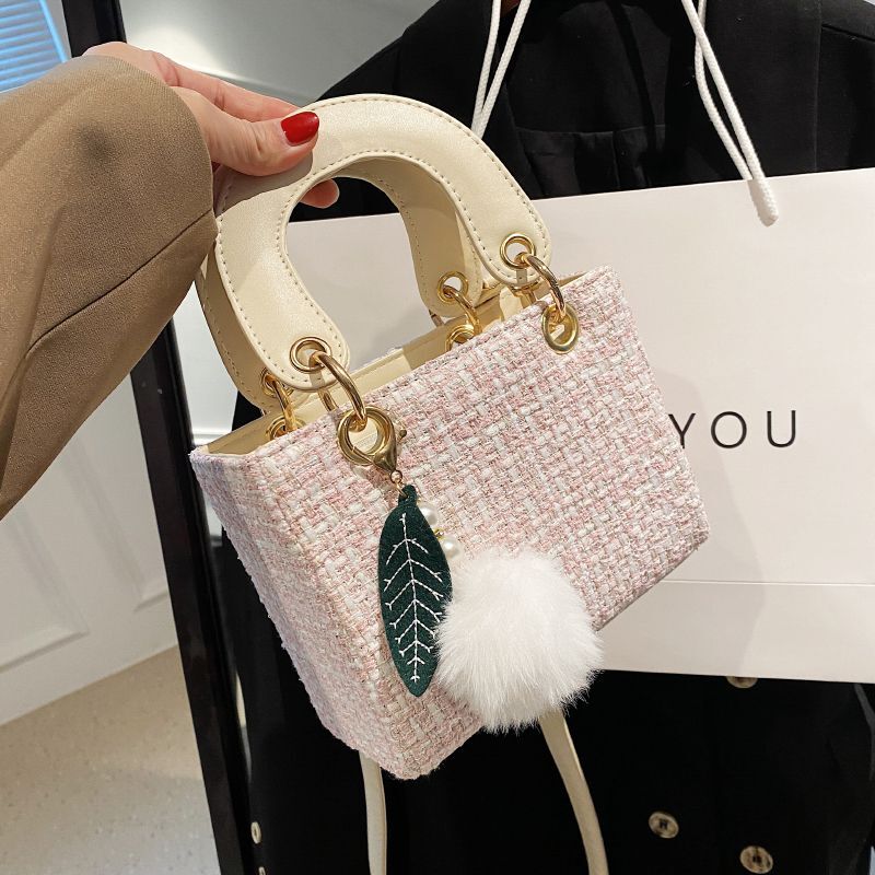 Fashion Small Women's Handbag 2025 New Trend Shoulder Bag Designer Fashion Wool Crossbody Bag Handbag Replacement Wallet