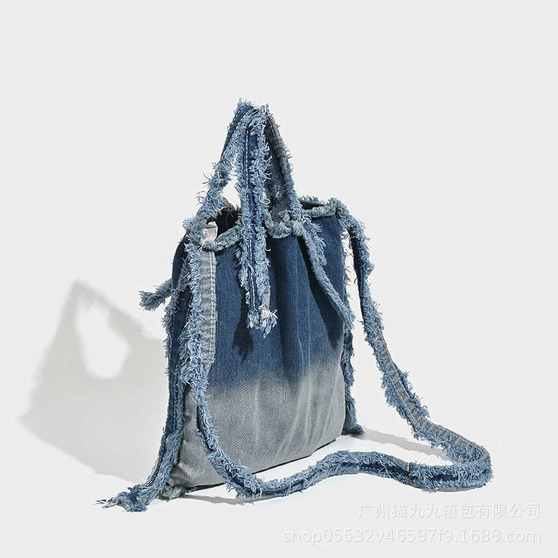 Washed denim bag, wandering style, niche design, crossbody bag, ins casual women's shoulder bag, personalized canvas bag 241215