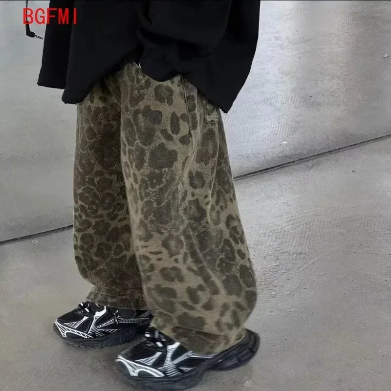 Boys Spring Autumn Korean Childrens Black Letter Sweatshirt Leopard Vintage Denim Loose Pants Girl Kid Fashion 2pcs Set 241225