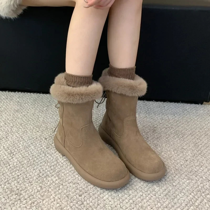 Waterproof Snow Boots with Fleece Thickened Warm Cotton Shoes Short Tube with Fleece Martens Flat Wool Shoes for Women 241226