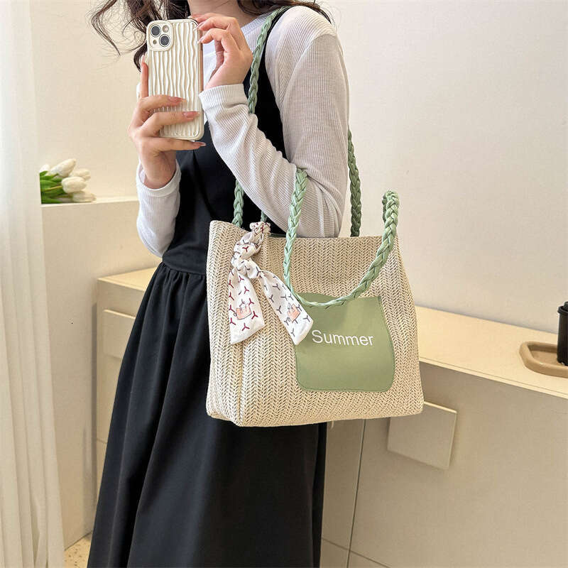 Large Capacity Contrasting Woven Fashionable Silk Scarf Handbag, Commuting Bag, This Year's Popular New Single Shoulder Tote Bag