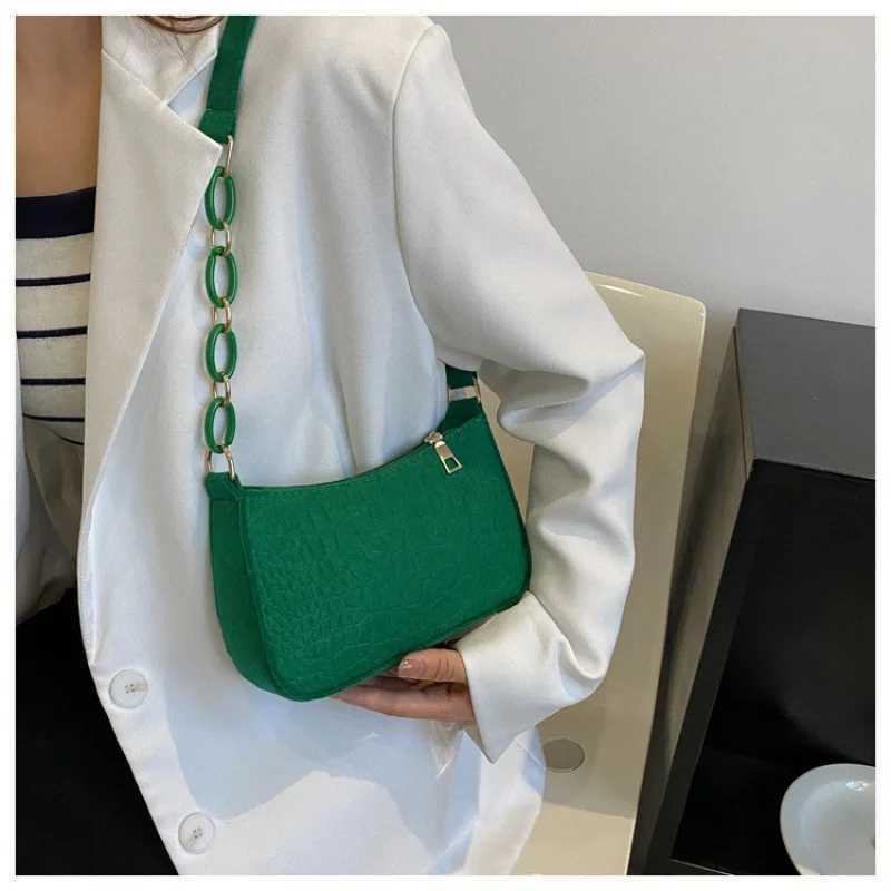 Trendy Lightweight Women Small Square Bag odile Pattern Faux Fur Material Versatile Chain Strap Single Shoulder BagXJ241225