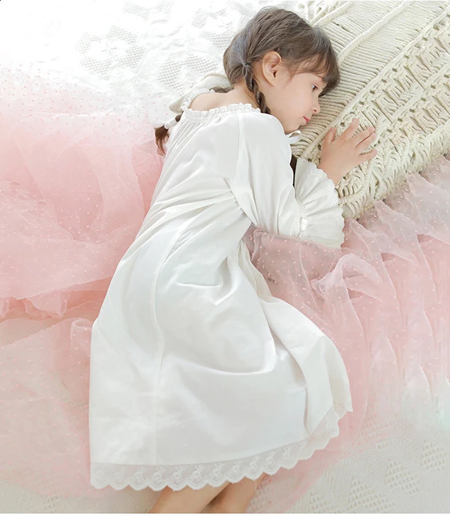 Cute Children Girl Lolita Dress White Princess Sleepshirts Vintage Ruffles NightgownsVictorian Kids Nightdress Sleep Loungewear 241226