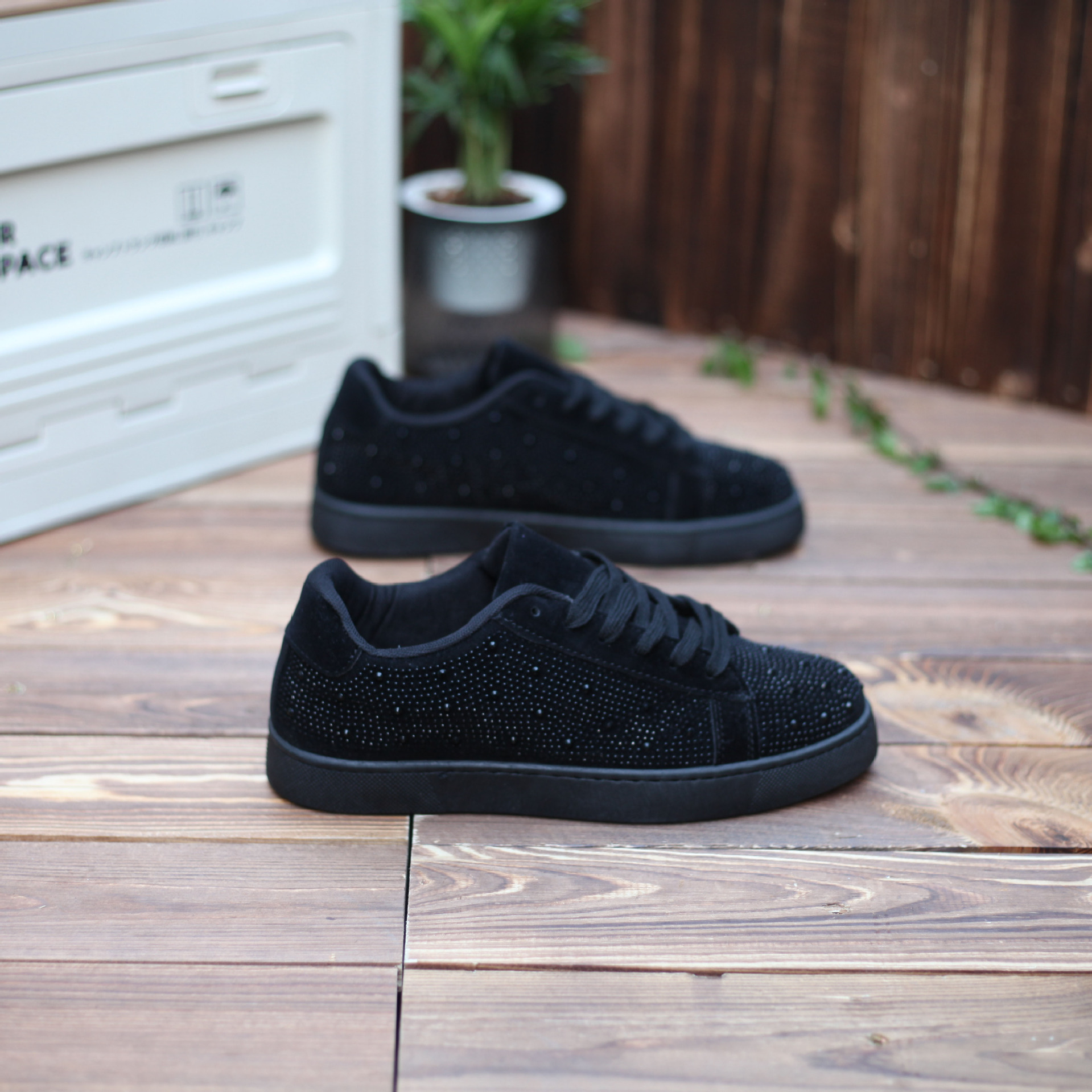 The same fashion shoes red sole rhinester dazzling full diamond men's board shoes spring and summer new board shoes sports casual shoes men