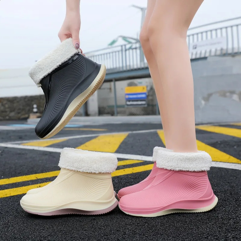 Womens Rain Boots Are Fashionable Lightweight Thick Soled Wear-resistant Rainproof and Slip Resistant When Worn Externally 241226