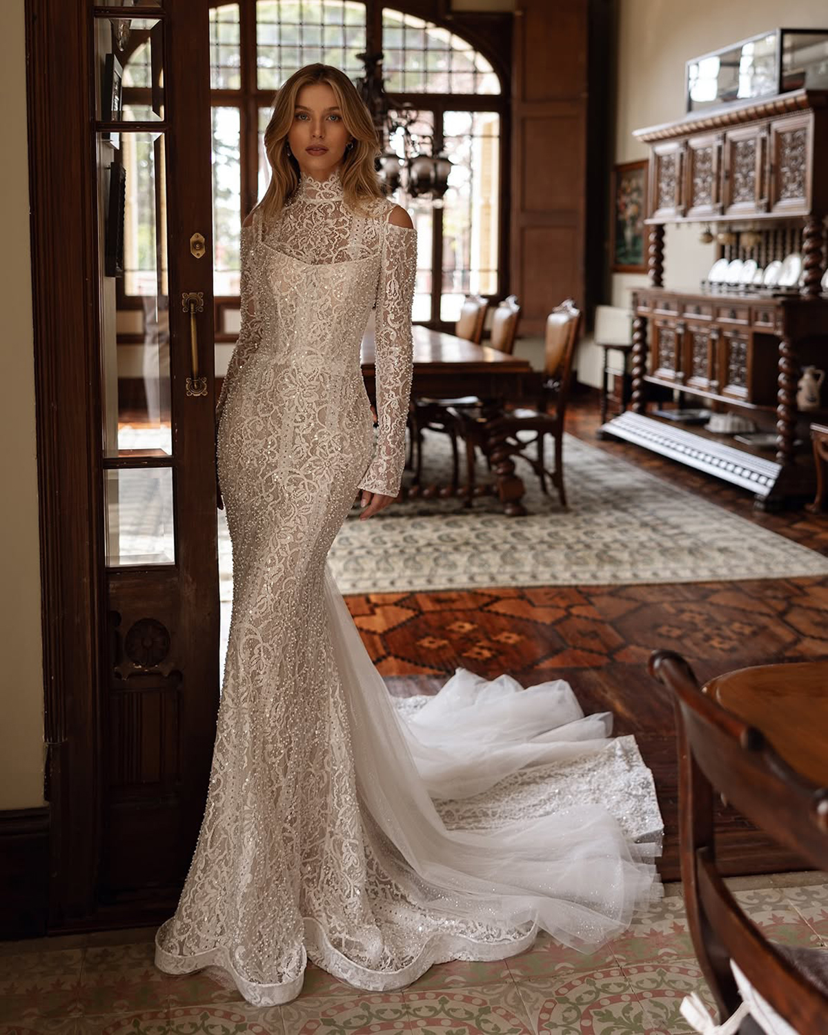 Modern Mermaid Wedding Dresses High Collar Long Sleeve Sequins Backless Appliques Beading Embroidery Lace Bridal Gowns Custom Made Vestidos De Novia