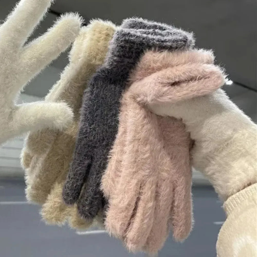 Fashion Thickened Furry Gloves Solid Color Cold-proof Five Finger Gloves Windproof Breathable Mink Velvet Gloves Men Women 241226