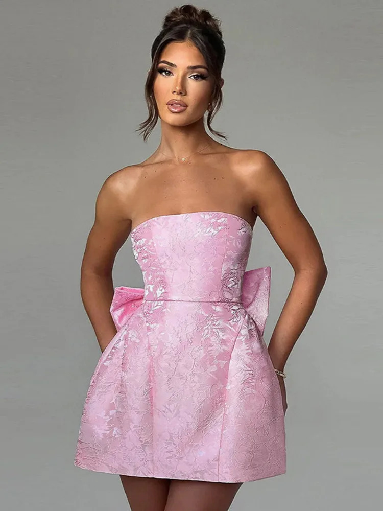 Mozision Backless Bow Sexy Mini Dress For Women Fashion Off-shoulder Strapless Sleeveless Bodycon Club Party Dress Elegant 241223