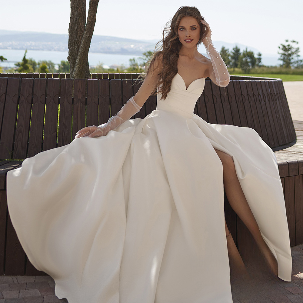 New Vintage Lace A Line Wedding Dresses Deep Tulle Applique Spaghetti Straps Ruffles Sweep Train Plus Size Wedding Dress Bridal Gowns 02