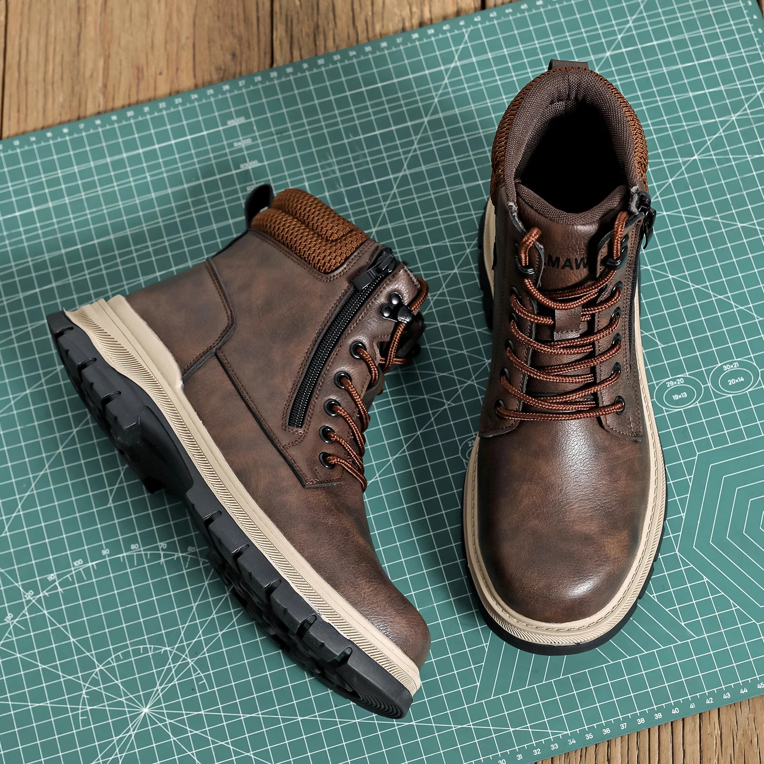 Work Boots Indestructible Safety Shoes Steel Toe Shoes Puncture-Proof Sneakers Male Footwear Shoes Women Non Slip Work Shoes 241226
