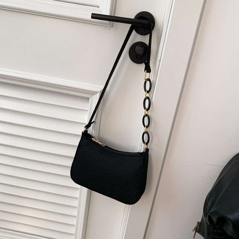 This Year's Popular Fashion Style Gentle Shoulder For Women's Summer Casual Versatile Ins Solid Color Armpit Bag