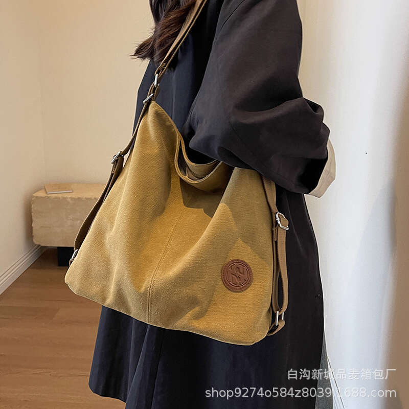 Lightweight And Fashionable For Women, New Summer Large Capacity Tote Bag, Dual-Use Backpack, Canvas Commuting Bag