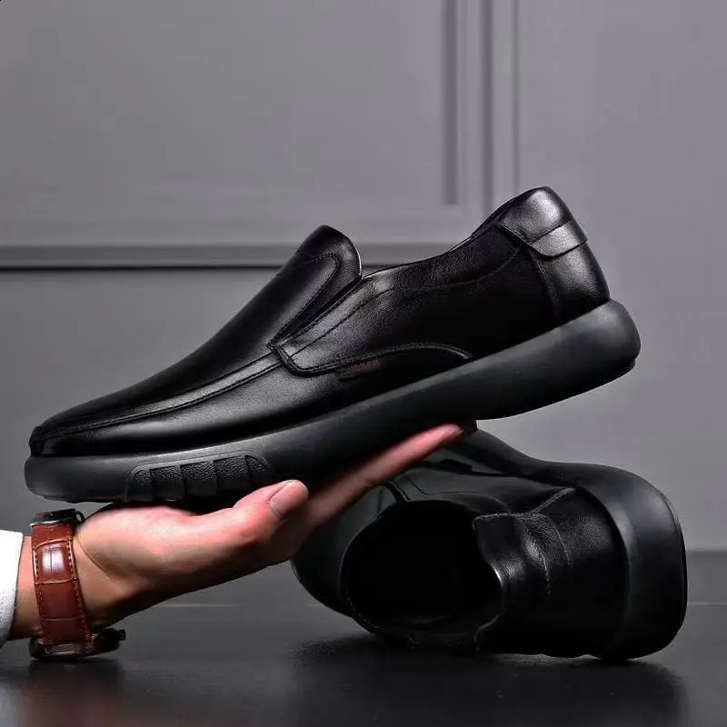 Spring and Summer Mens Business Leather Shoes 2024 Fashion Casual Mens Shoes Soft Sole Soft Leather Anti Slip Dads Shoes241226