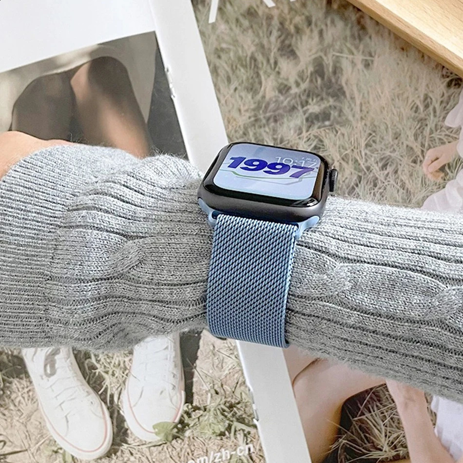 Haze Blue Magnetic Silicone Metal Strap For Watch Band S10 9 8 7 6 SE 5 4 38/40/41/42/44/45/46/49mm Bracelet 241220