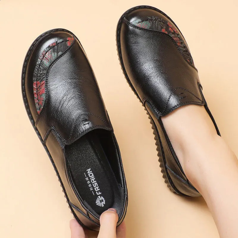 Genuine Leather Ballet Flats Shoes Women Vintage High Quality Loafers Womens Moccasins Casual Elegant Ladies Wide Shoes241226