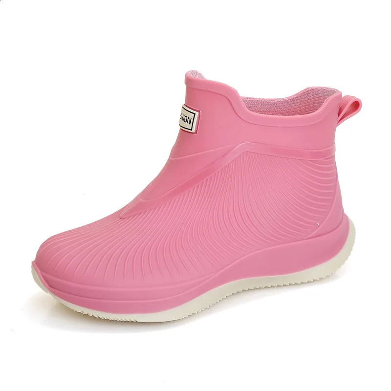 Womens Rain Boots Are Fashionable Lightweight Thick Soled Wear-resistant Rainproof and Slip Resistant When Worn Externally 241226