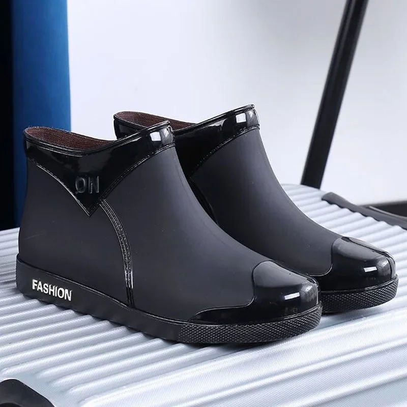 Rain Boots Womens Fashionable Outdoor Non-Slip Wear-Resistant Rain Boots Work Waterproof Shoes Short Tube Plastic Shoes Summer 241226